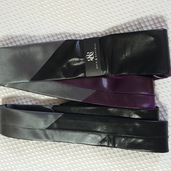 ROCK REPUBLIC MENS TIE BLACK/ GRAY / PURPLE - Picture 1 of 6